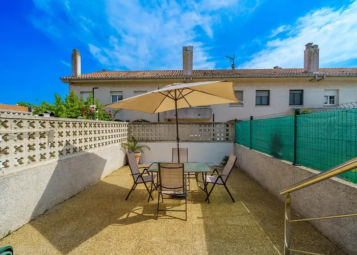 Homeholidaysrentals Anglada - Costa Barcelona Tatil Evi *